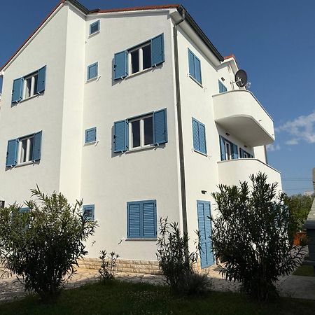 Apartman Theresa Barbat na Rabu Dış mekan fotoğraf