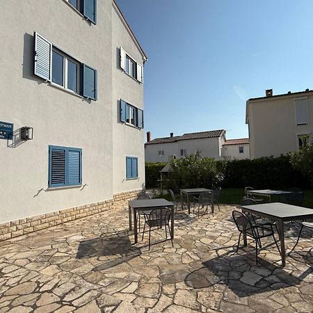 Apartman Theresa Barbat na Rabu Dış mekan fotoğraf