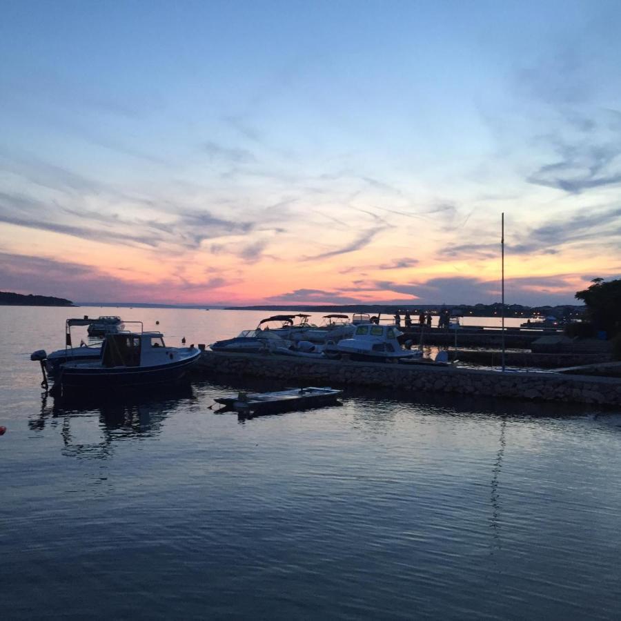 Apartman Theresa Barbat na Rabu Dış mekan fotoğraf