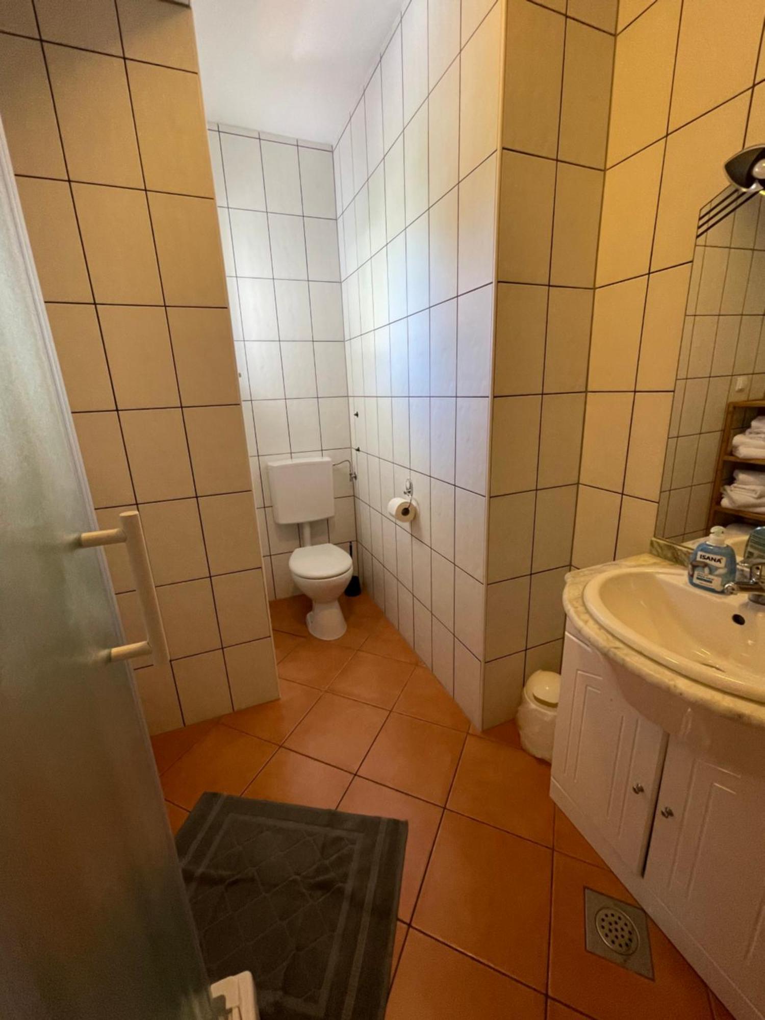 Apartman Theresa Barbat na Rabu Dış mekan fotoğraf